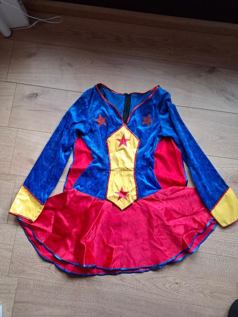 Wonder girl outfit voor Carnaval maat S, Carnaval, Verzenden, Nieuw, Kleding