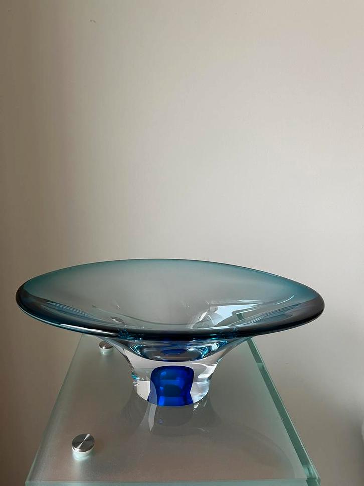 Schaal ‘Vision’, Goran Warff, Kosta Boda., Antiek en Kunst, Antiek | Glas en Kristal, Ophalen of Verzenden