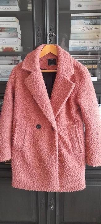 Leuke oudrose winterjas,  Berschka, maat XS beschikbaar voor biedingen