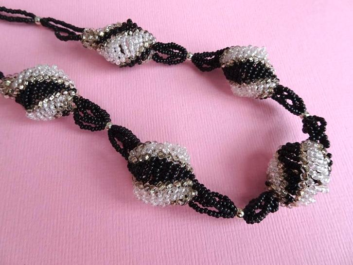 jwg Lange vintage 60s 70s design ketting glas kralen zwart, Sieraden, Tassen en Uiterlijk, Antieke sieraden, Ketting, Overige materialen