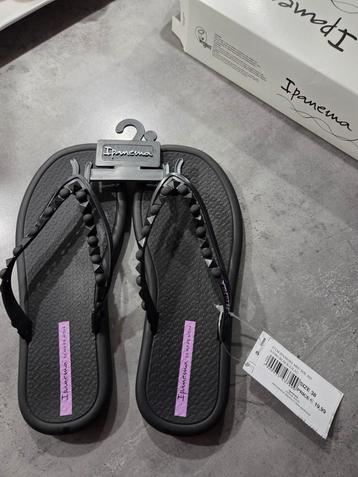 Zwarte Ipanema slippers maat 38 nieuw in doos beschikbaar voor biedingen