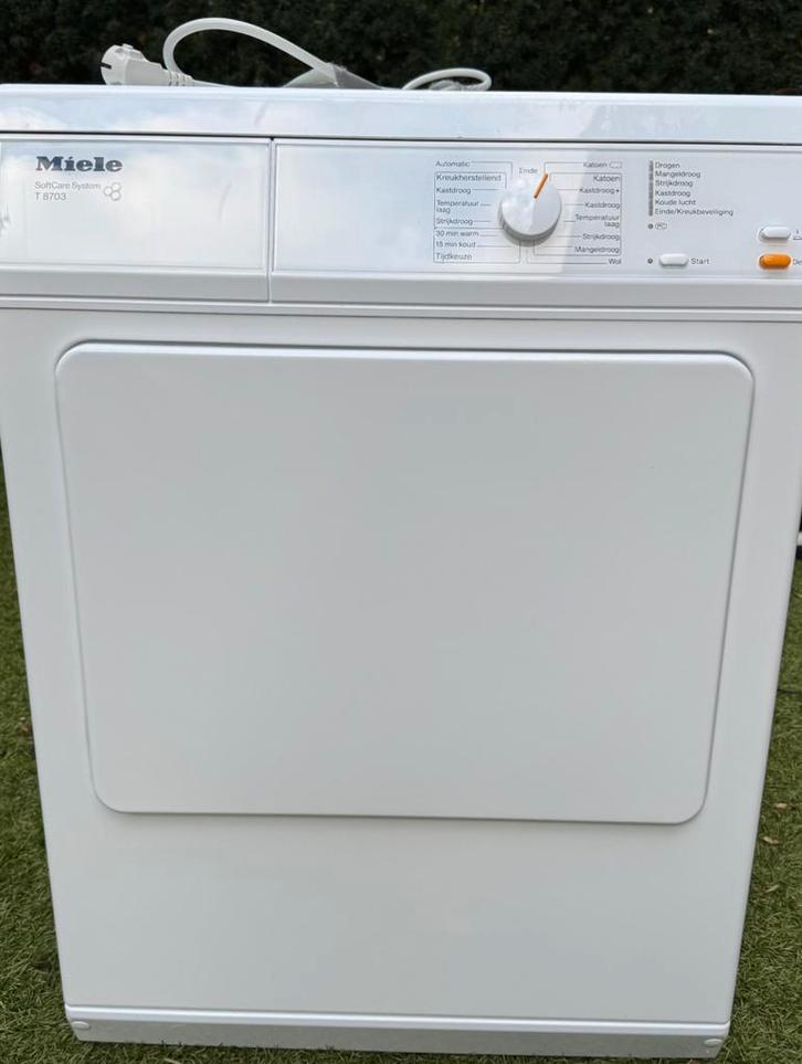 Miele luchtafvoerdroger T8703, Witgoed en Apparatuur, Wasdrogers, Zo goed als nieuw, Luchtafvoer, Voorlader, 6 tot 8 kg, 85 tot 90 cm
