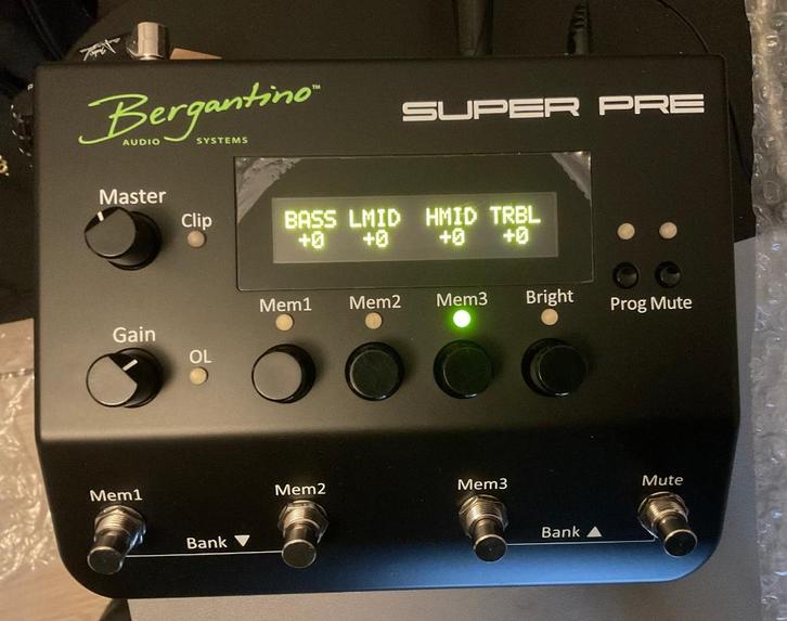 Bergantino Super Pre High end Pre-Amp., Muziek en Instrumenten, Effecten, Zo goed als nieuw, Distortion, Overdrive of Fuzz, Volume