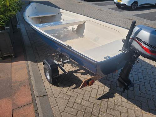 Leuk sloep  4m Met 4pk trailer/ riga 395 trimarin, Watersport en Boten, Vis- en Consoleboten, Gebruikt, Tot 10 pk, 3 tot 6 meter