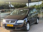 Volkswagen Touran 1.6-16V FSI Trendline AUTOMAAT, Traction-control, 4 cilinders, Zwart, Bedrijf