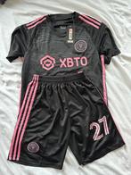 Inter miami cf voetbal tenue, Sport en Fitness, Voetbal, Maat M, Ophalen of Verzenden, Zo goed als nieuw, Set
