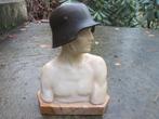Marmeren albaste buste Duitse soldaat met bronzen helm TOP, Verzamelen, Ophalen of Verzenden, Landmacht, Nederland, Helm of Baret