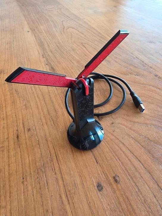 Asus AC68 wifi adapter usb 3, Computers en Software, WiFi-versterkers, Zo goed als nieuw, Ophalen of Verzenden