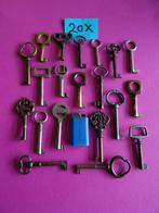 20 x OUDE ANTIEKE KAST MEUBEL SLEUTELS SLEUTEL SLOT SLOTEN, Antiek en Kunst, Ophalen of Verzenden