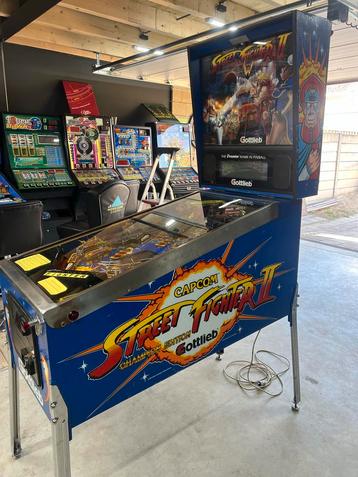 Gottlieb Street Fighter 2 Flipperkast beschikbaar voor biedingen