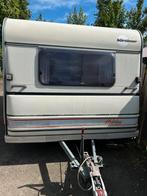 Burstner holiday. VERKOCHT, Caravans en Kamperen, Caravans, Vast bed, Treinzit, Bürstner, 4 tot 5 meter