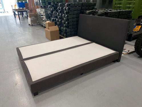 Auping Tweepersoonsbed - Grijs Stof - 180x210 cm, Huis en Inrichting, Slaapkamer | Bedden, Gebruikt, Tweepersoons, 180 cm, 210 cm