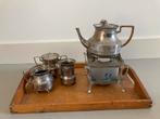 Antiek thee set  met warmhoudonderstel, Huis en Inrichting, Woonaccessoires | Dienbladen, Ophalen, Gebruikt, Rechthoekig, Metaal