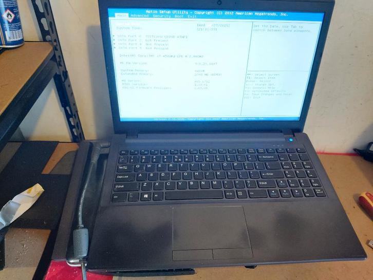 Partij 3x Oude model  i7 Laptop verkoop werk en defect !!, Computers en Software, Windows Laptops, Gebruikt, 15 inch, SSD, 2 tot 3 Ghz