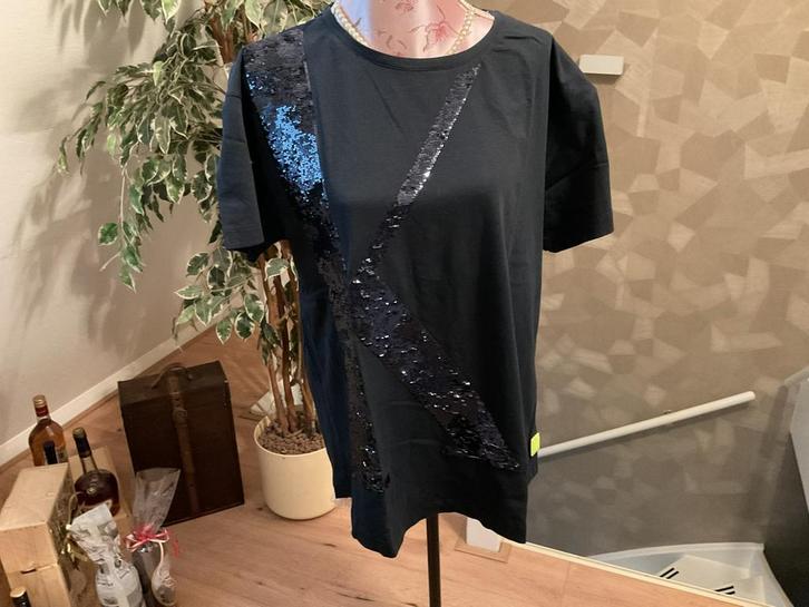 Marina Rinaldi d.blauw shirt met strass baan maat M=44/46, Kleding | Dames, T-shirts, Zo goed als nieuw, Maat 42/44 (L), Blauw