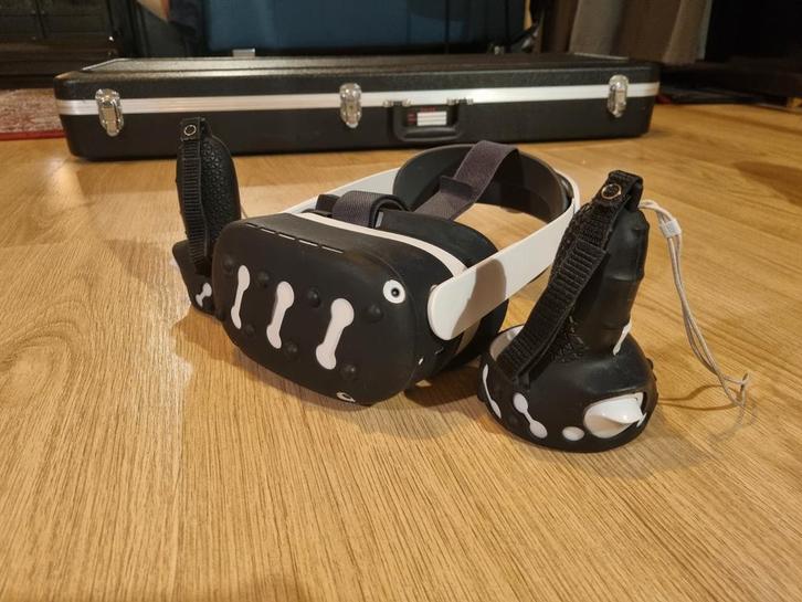 Oculus Quest 2 128GB + Accessoires, Spelcomputers en Games, Virtual Reality, Zo goed als nieuw, Overige platformen, VR-bril, Ophalen of Verzenden