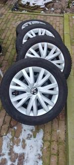 GOODYEAR Ultragrip performance winterbanden op VW velgen, Auto-onderdelen, Ophalen, 16 inch, Banden en Velgen, 205 mm