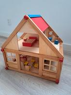 Houten Poppenhuis met Meubels, Kinderen en Baby's, Speelgoed | Poppenhuizen, Ophalen of Verzenden