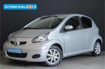 Toyota Aygo 1.0-12V Comfort Navigator |airco|lichtmetaal|cen beschikbaar voor biedingen