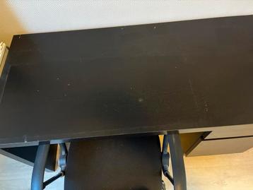 IKEA MALM Bureau + Bureaustoel - afbeelding 2