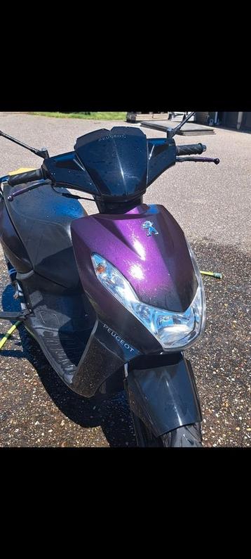 sloop zonder kenteken scooter peugot kisbee beschikbaar voor biedingen