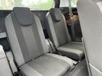 Peugeot 5008 130pk PT Executive Aut. 7p., Camera | Navi & Ca, Auto's, Peugeot, Stof, Gebruikt, Euro 6, 1199 cc