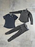 NIEUW sportkleding set Nike zwart legging en 2 shirt  XS, Verzenden, Zwart, Overige typen, Nike