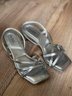 Aldo sandals sandalen maat 35 silver, Kleding | Dames, Schoenen, Ophalen of Verzenden, Zo goed als nieuw, Sandalen of Muiltjes