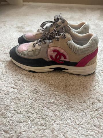 CC sneakers maat 43 beschikbaar voor biedingen