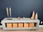 Dressoir in betonlook met opbergbakken, Huis en Inrichting, Kasten | Dressoirs, Ophalen, Zo goed als nieuw
