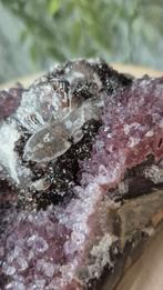 Amethist met calciet en hematiet afzettingen, Ophalen of Verzenden