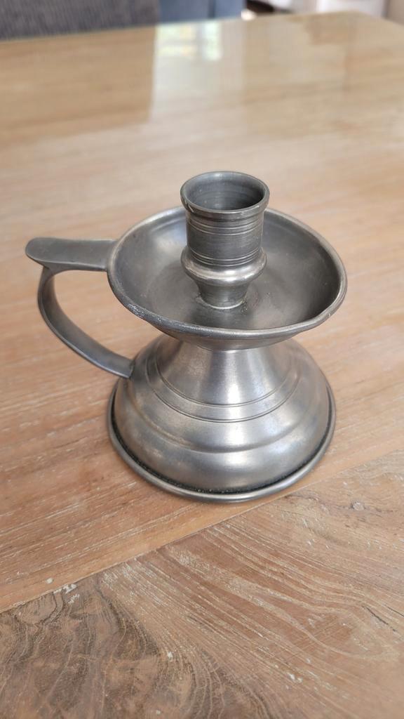 Antieke Tinnen Kaarsenstander met Handvat, Antiek en Kunst, Antiek | Kandelaars, Overige materialen, Ophalen of Verzenden