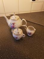 Theepot met melkkannetje en suikerpotje, Antiek en Kunst, Ophalen