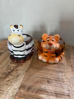 Twee kleine bloempotjes - Dieren thema, Ophalen, Gebruikt, Rond, Binnen
