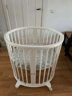 Stokke sleepi mini incl matras en matrasbeschermer, Ophalen, Zo goed als nieuw, Wieltjes