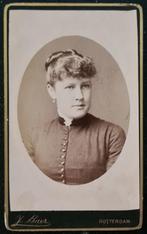 cdv jonge vrouw Rotterdam 1890's, Gebruikt, Verzenden, Foto, Voor 1940