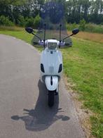 Vespa s50 4t parelmoer wit loop of sloop., Ophalen of Verzenden, Zo goed als nieuw
