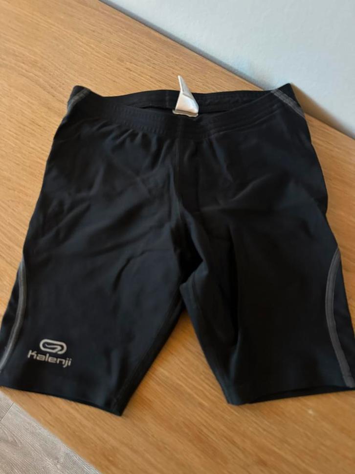 hardloop broekje strak 10/ 140 kinderen, Sport en Fitness, Loopsport en Atletiek, Zo goed als nieuw, Kleding, Hardlopen, Overige merken