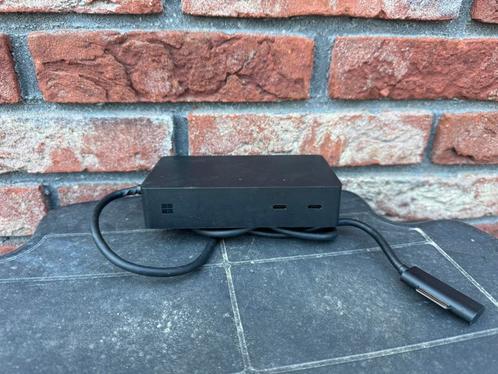 Microsoft Docking 2, Computers en Software, Dockingstations, Zo goed als nieuw, Docking station, Ophalen