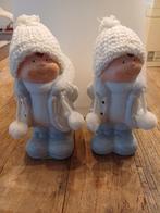 2 schattige kerstpopjes met sneeuwbal, Diversen, Ophalen of Verzenden