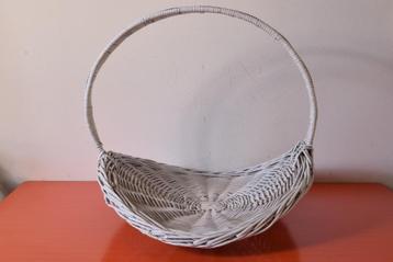 Grote retro vintage jaren 70 rotan / wilgentenen lectuurmand beschikbaar voor biedingen