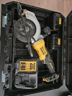 DeWALT DCS571P2 Accu Ultra Compact Cirkelzaag 115mm 18V XR 5, Ophalen of Verzenden, Zo goed als nieuw, 1200 watt of meer, Cirkelzaag
