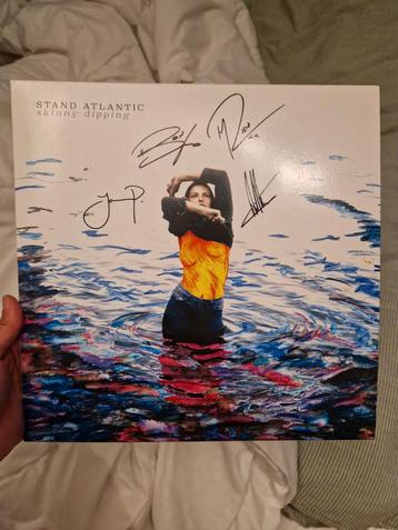 Stand Atlantic gesigneerde Skinny Dipping vinyl beschikbaar voor biedingen