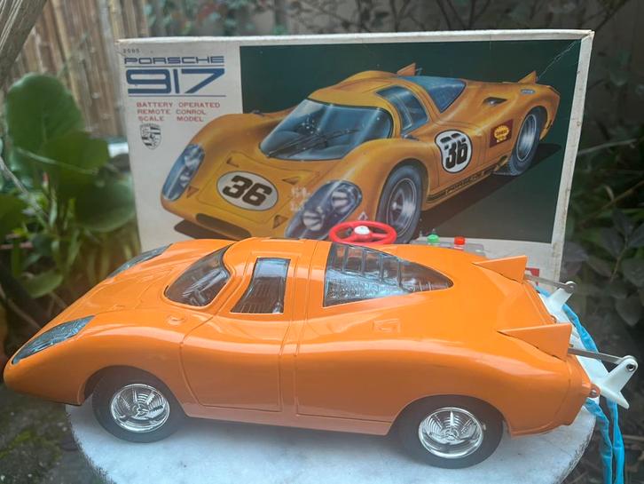 Blikken asahi japan Porsche  le mans racewagen met doos, Antiek en Kunst, Antiek | Speelgoed, Ophalen of Verzenden