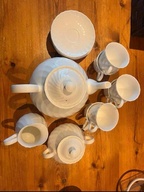 Wedgwood Candlelight, Huis en Inrichting, Keuken | Servies, Zo goed als nieuw, Kop(pen) en/of Schotel(s), Wedgwood, Porselein