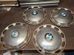 Set wieldoppen voor een bmw 1602, Ophalen, Gebruikt