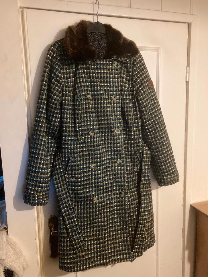 Groen bruin zwarte lange jas van Blutgeschwister, maat XL, Kleding | Dames, Grote Maten, Zo goed als nieuw, Jas of Mantel, Groen