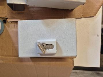 6x Bouw sleutelkluisje. Halfe cilinder beschikbaar voor biedingen