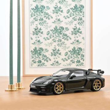 Porsche Cayman GT4 RS w/Weissach Pack 2023 Brewster Green  beschikbaar voor biedingen