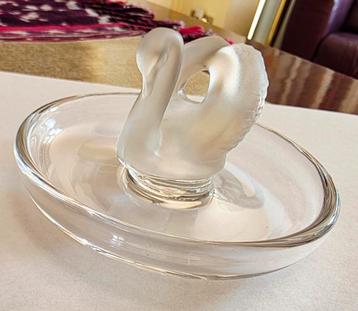 Gesignerd Lalique Ringschaal Zwaan beschikbaar voor biedingen